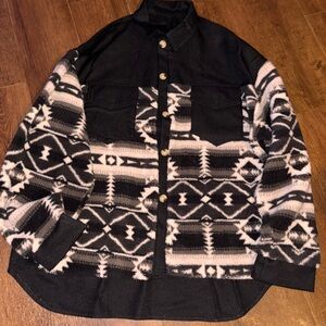Women's Black and Gray Aztec Patterned Jacket